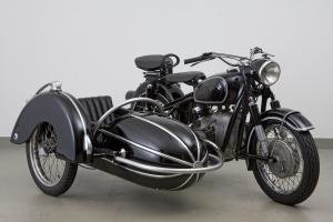 BMW R 50/2 with a Steib Sidecar